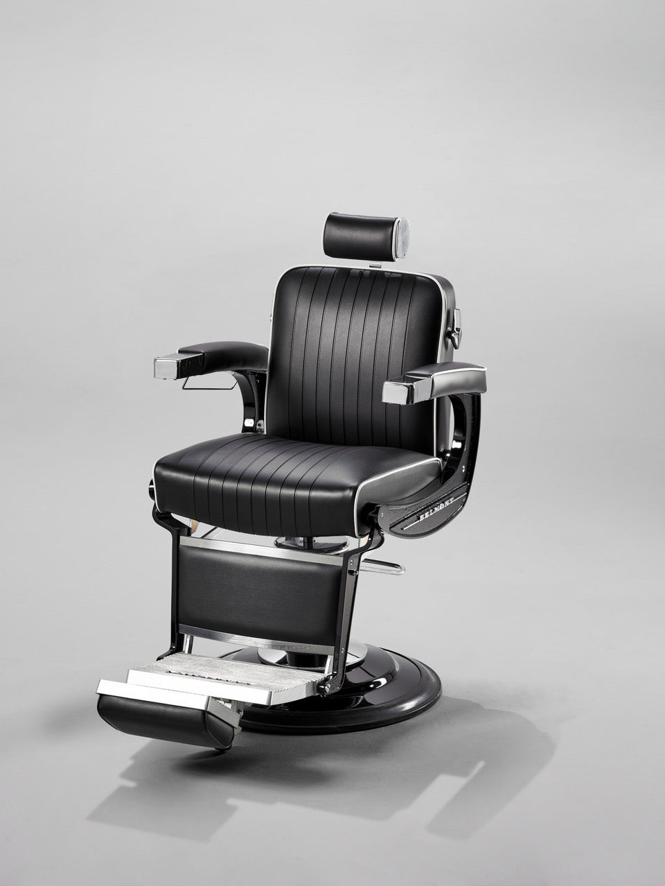 Takara Belmont Barberchair Apollo 2 Elite - Klassische Fussauflage