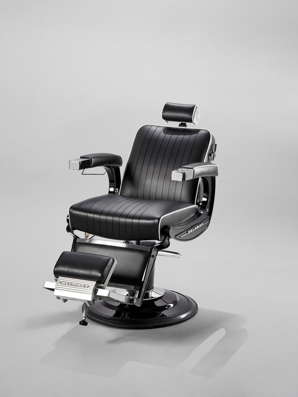 Takara Belmont Barberchair Apollo 2 Elite - Klassische Fussauflage