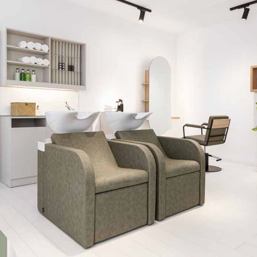 Pacchetto di attrezzature per parrucchieri New Line 2