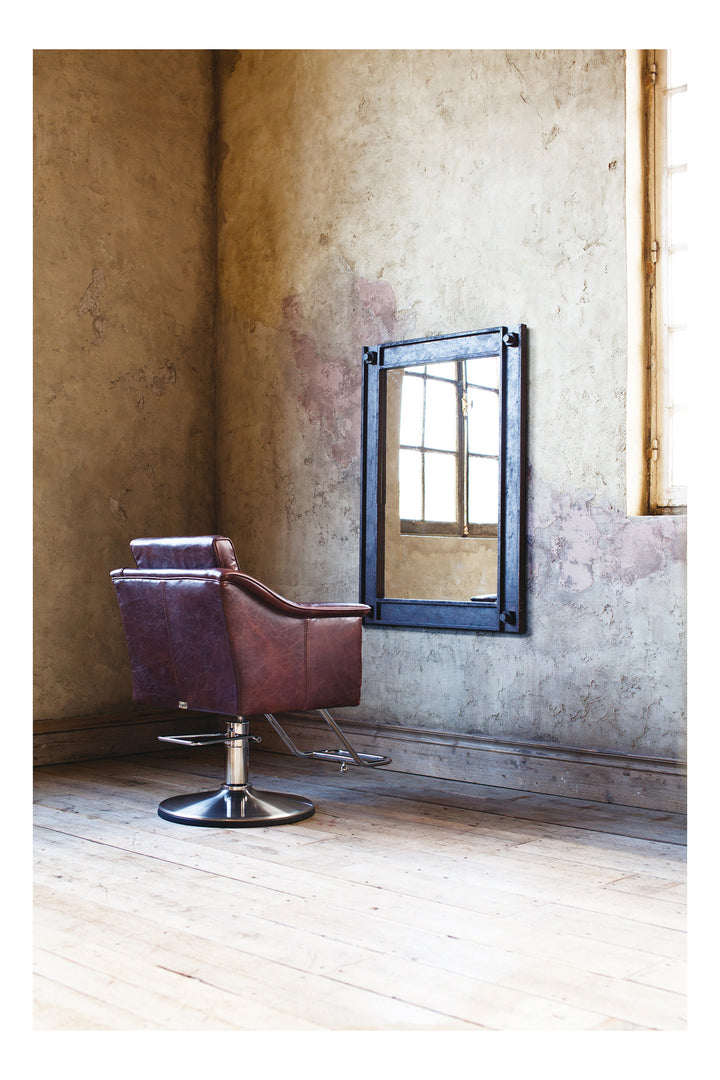 Takara Belmont Halo Series Genuine Leather Hairdressing Chair, Model Barone