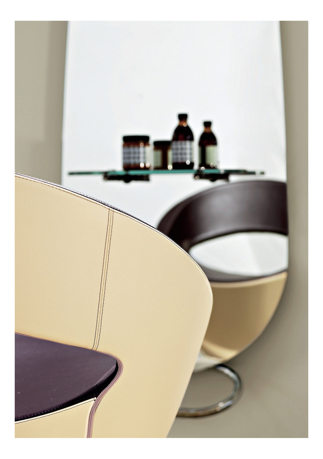 Karisma Friseurstuhl COCOON