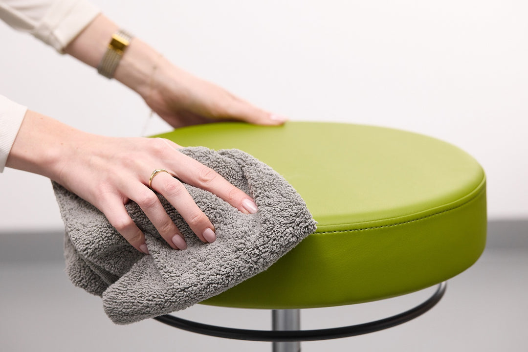 Detergenti Poltrone acconciatura e Lavatesta detergenti per saloni