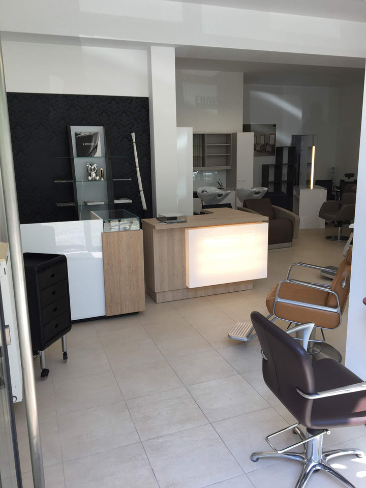 Exhibit Pahi Reception Counter Arabic LED