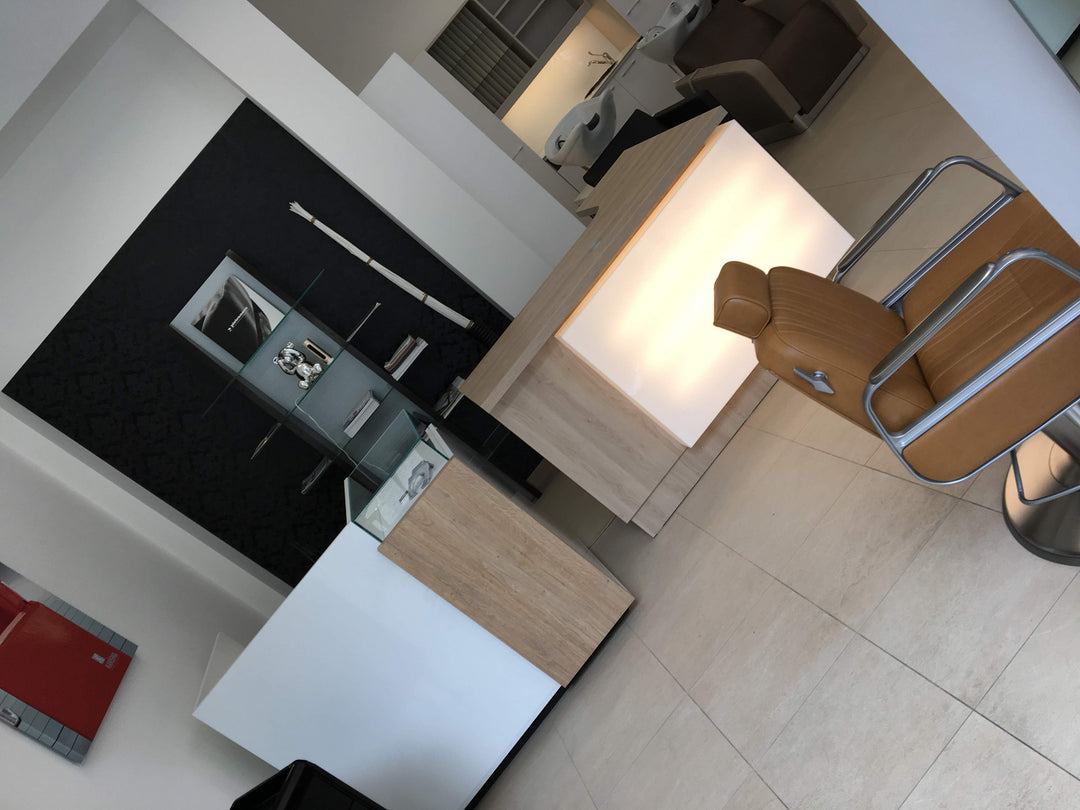 Exhibit Pahi Reception Counter Arabic LED