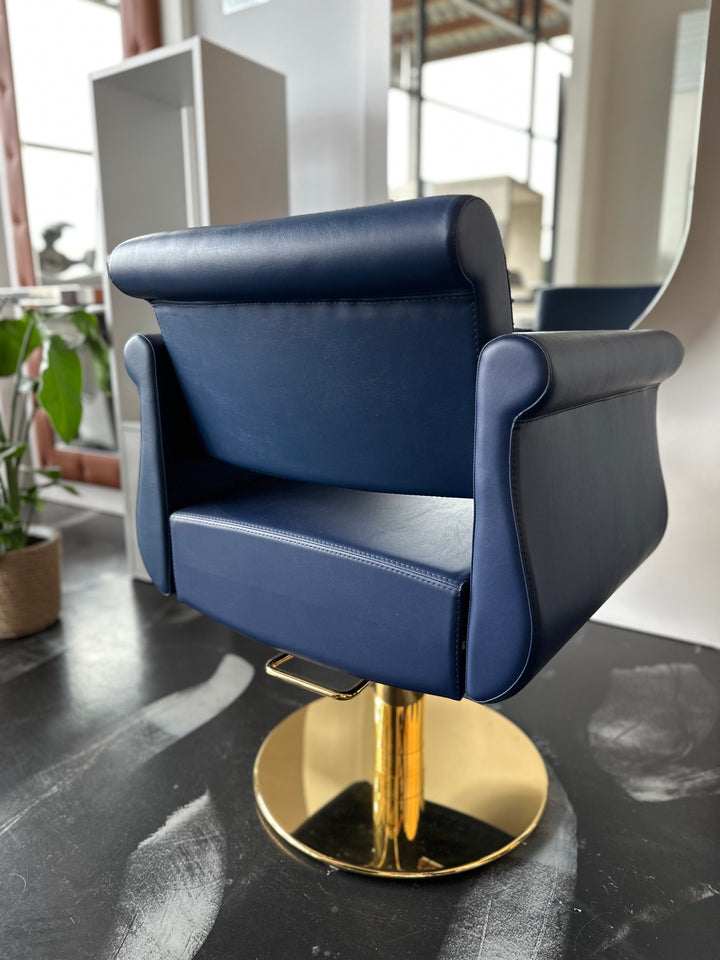 Exhibit 17: Hairdressing Chair