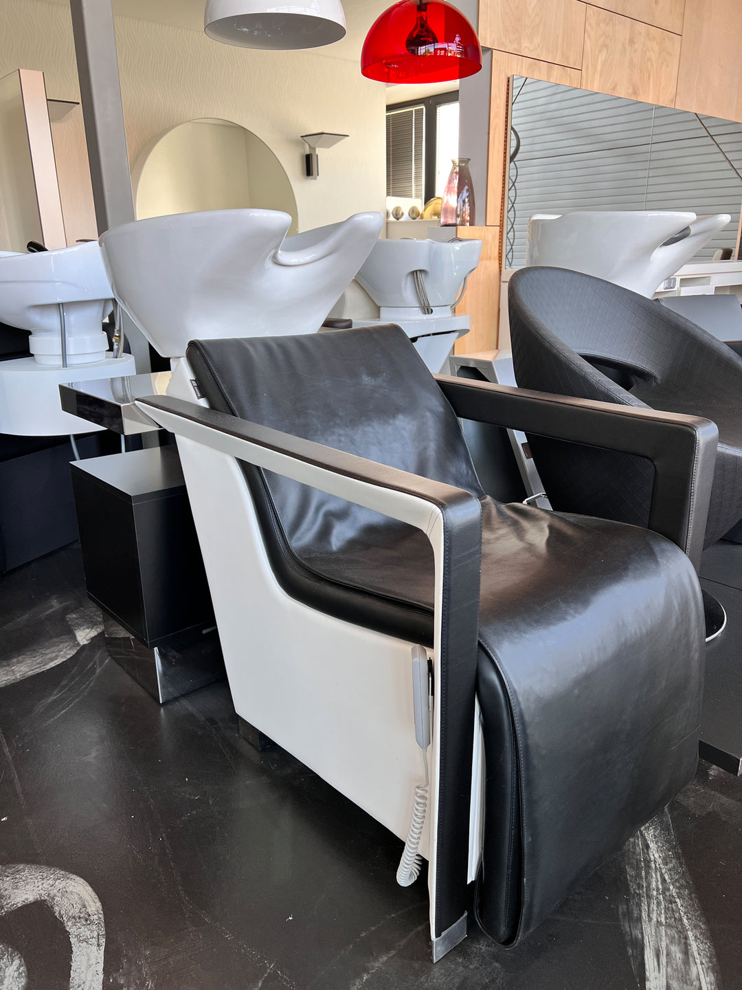 Ausstellungsstück Karisma Rückwärtswaschanlage Axolute Massage