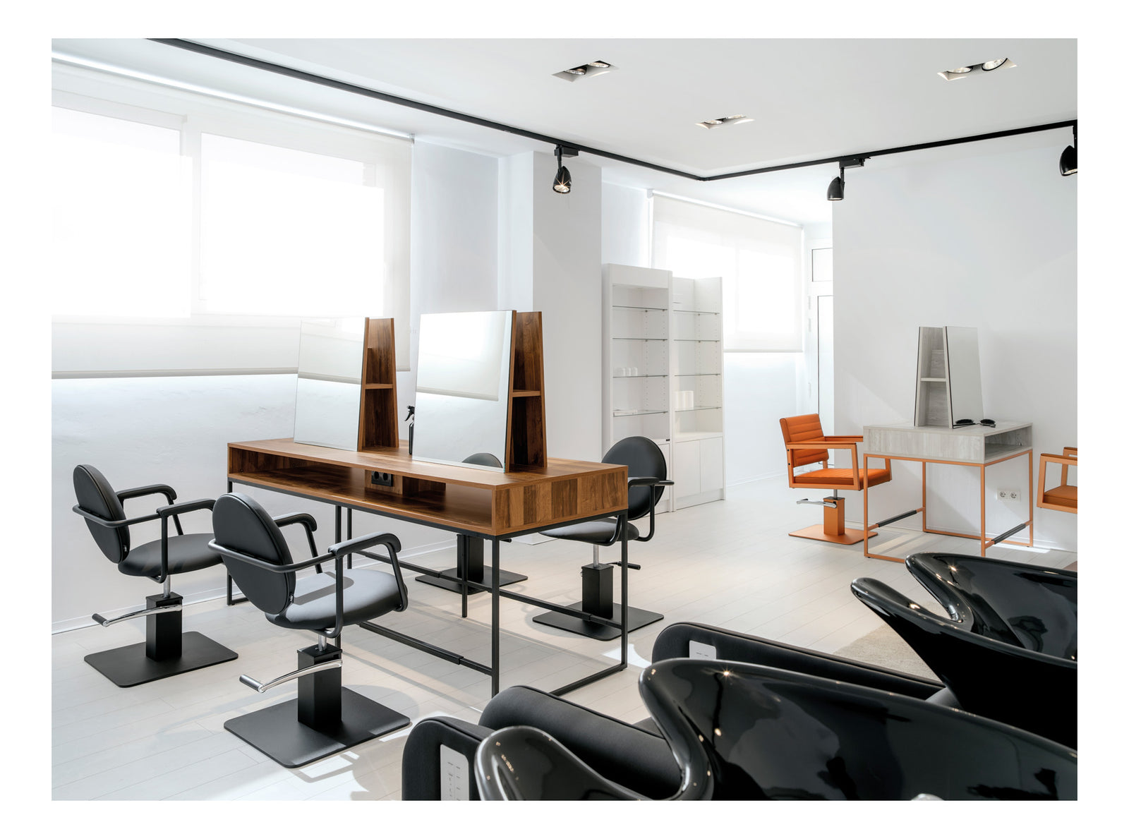 Assembly package salon medium